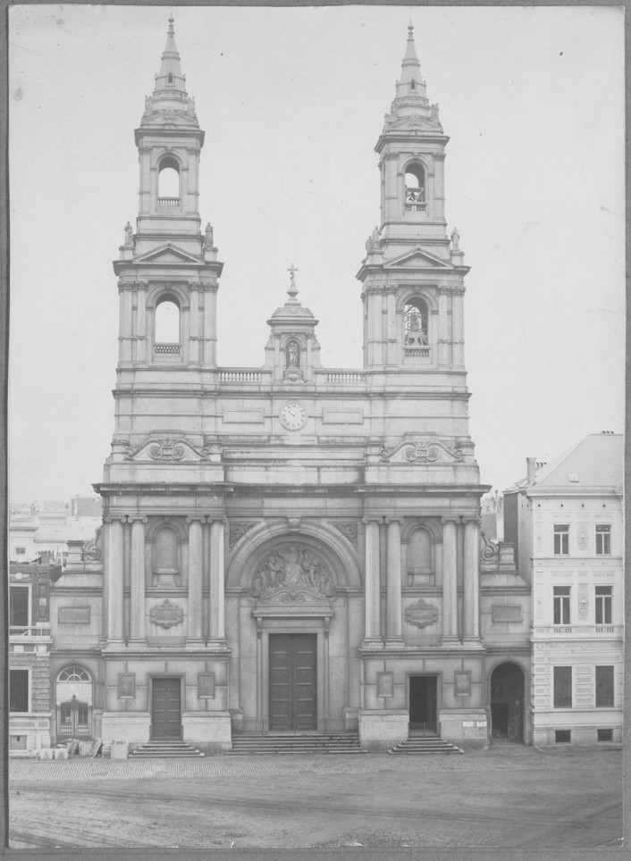 1850 Vue Sur La Facade Principale Avb Ci F 1392