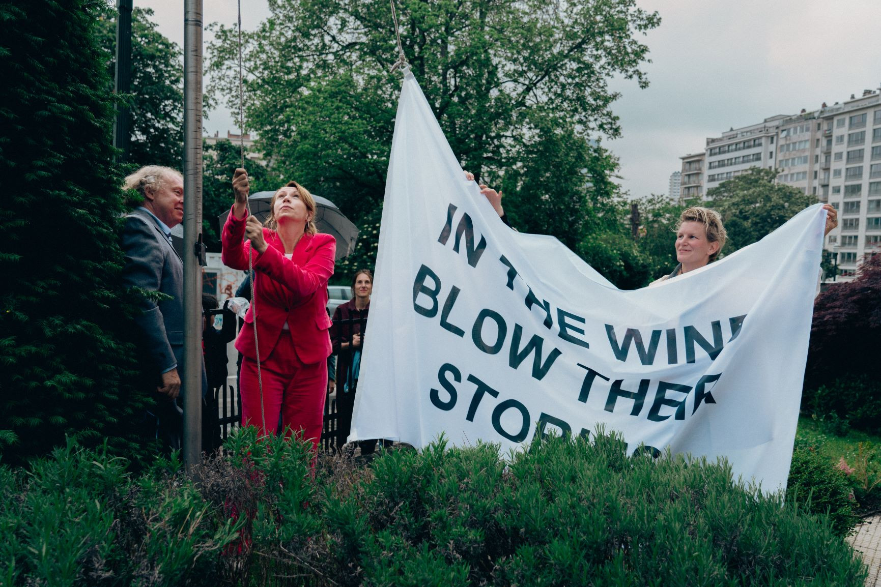 Installation “In the wind blow their stories”