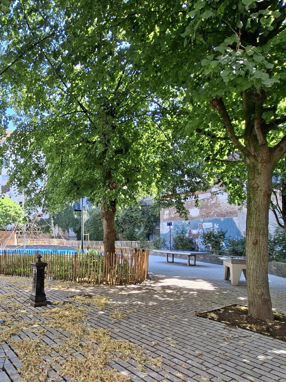 Îlot Montserrat dans le quartier historique des Marolles