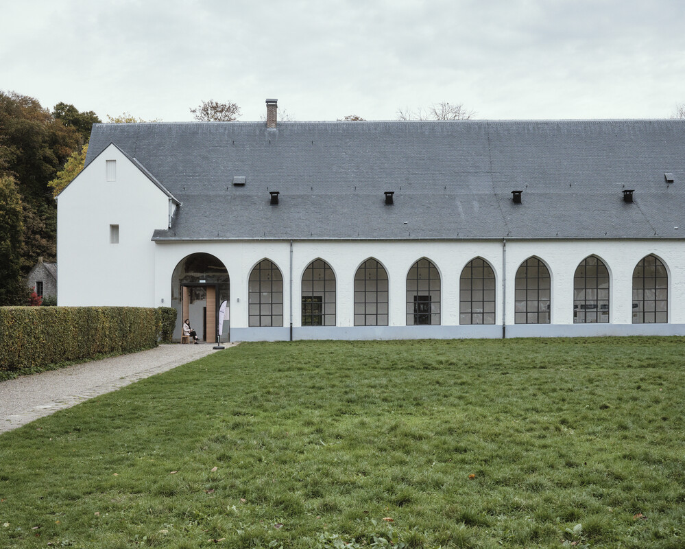 Découvrez l’exposition « La Maison du Prieur à RougeCloître » urban