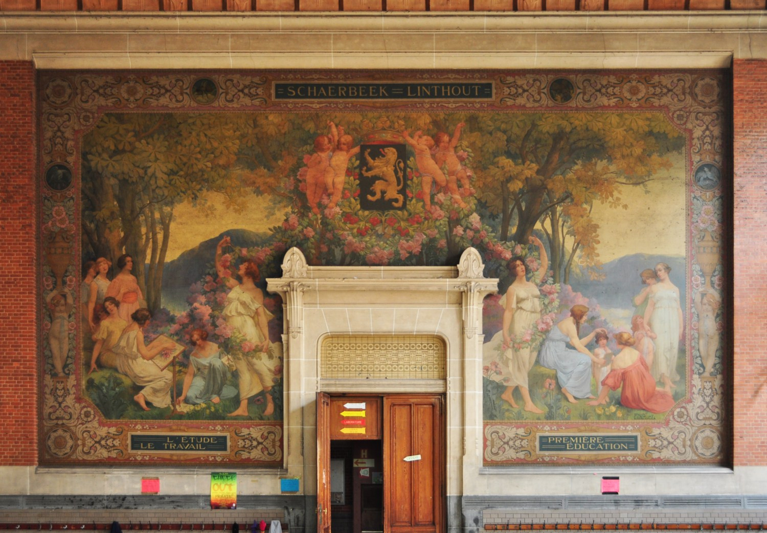 Avenue de Roodebeek 59-61, École no 11, préau couvert, composition sur toile marouflée par Privat Livemont